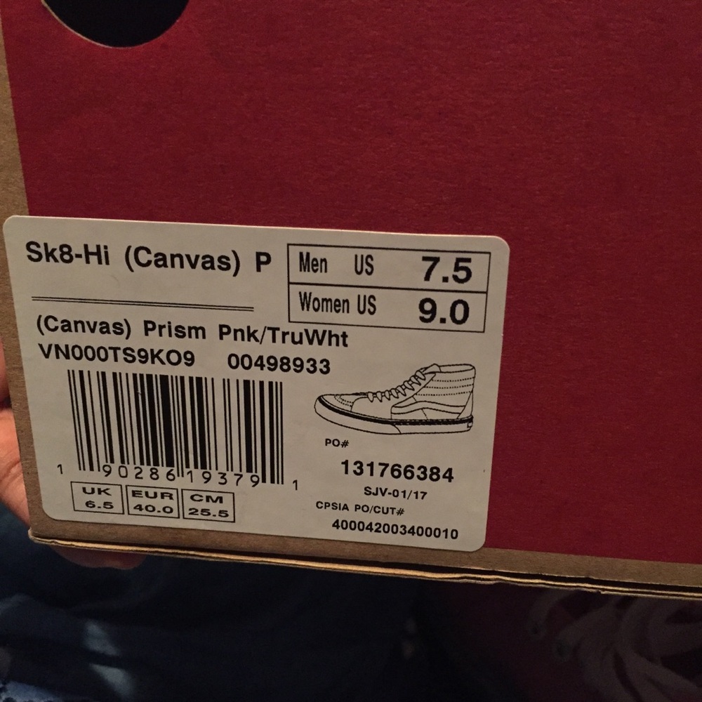 Vans - Picture 4 of 4